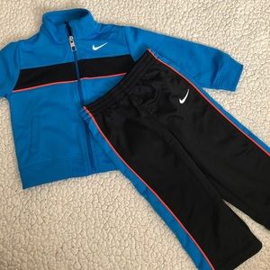 Nike sweater and sweatpants set